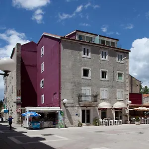 Tin , Split Croatia